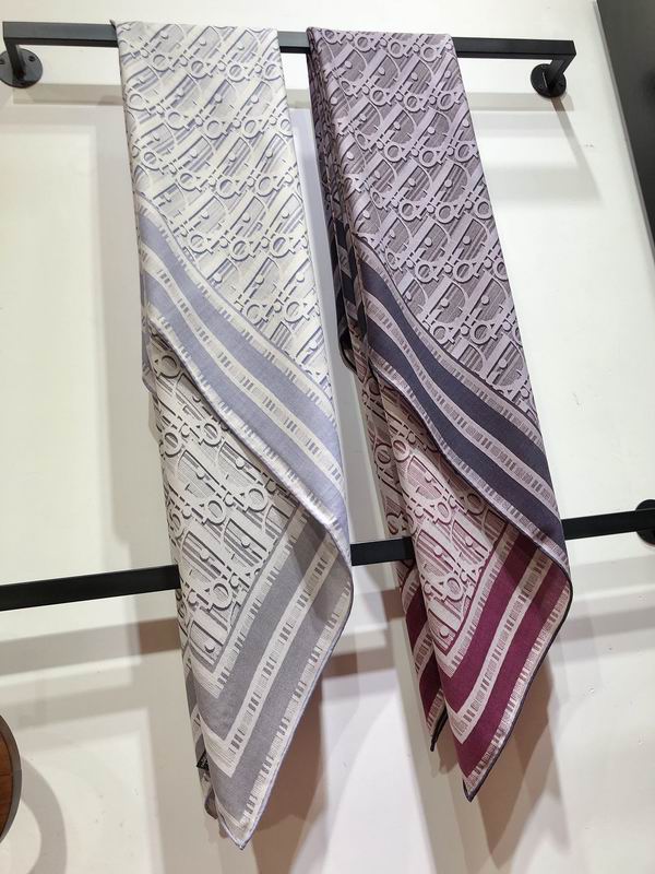 Dior 140X140cm 70%羊绒 30%真丝 E29